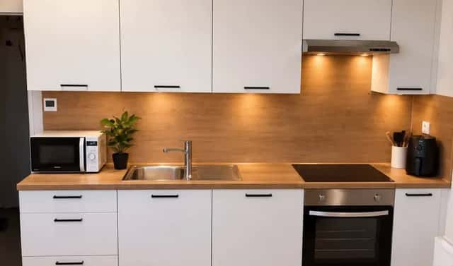 Pronájem bytu 1+1 47 m², Lošťákova, Jičín – Valdické Předměstí