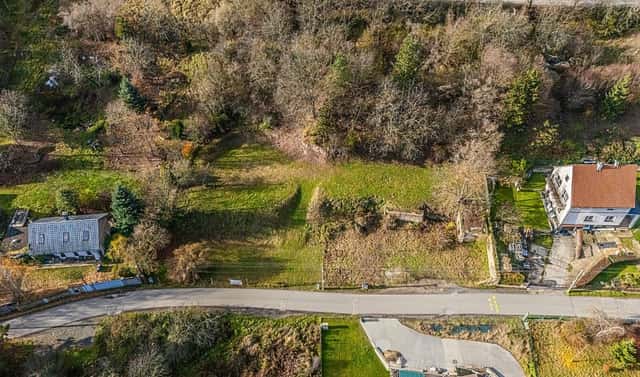 Prodej stavebního pozemku 691 m², Pod strání, Nelahozeves, okres Mělník