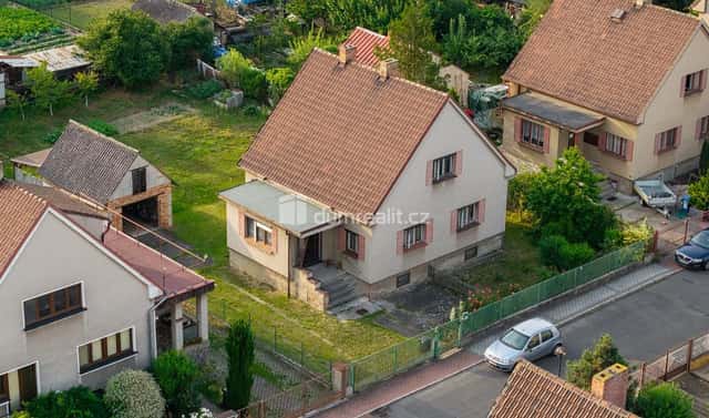 Prodej domu 110 m² s pozemkem 800 m², Horní Počaply, okres Mělník