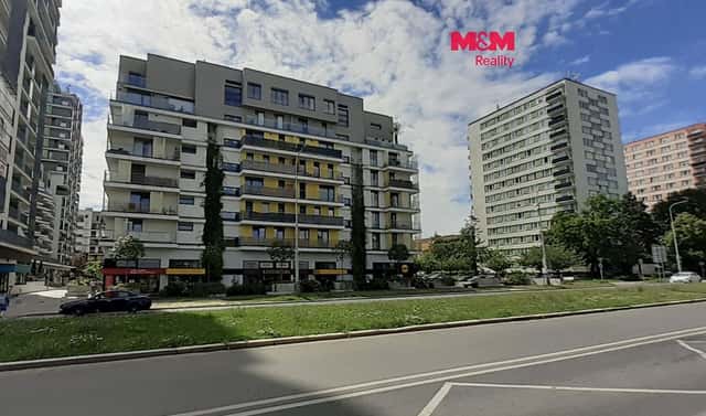 Pronájem bytu 1+kk 42 m², Počernická, Praha 10 – Malešice