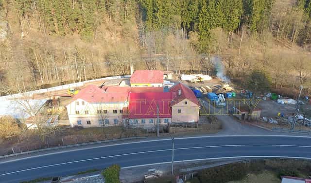 Prodej výrobních prostor 3 769 m², Plzeňská, Bečov nad Teplou, okres Karlovy Vary