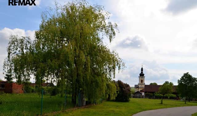 Prodej stavebního pozemku 2 274 m², Chroustov, okres Nymburk
