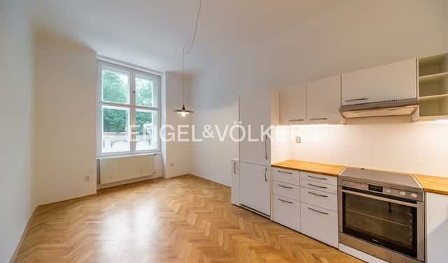 Pronájem bytu 4+1 130 m², U starého hřbitova, Praha 1 – Josefov