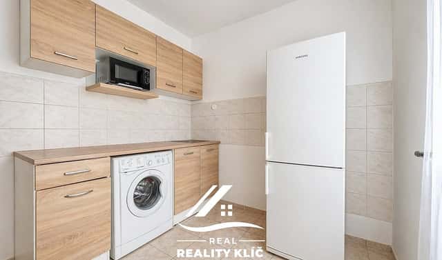 Pronájem bytu 1+1 28 m², Čujkovova, Ostrava – Zábřeh, okres Ostrava-město