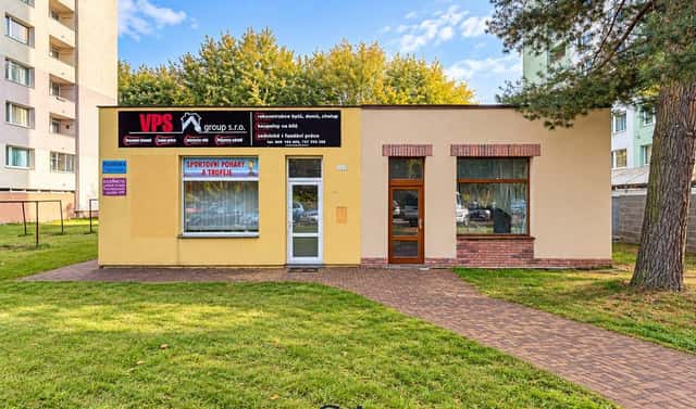 Pronájem obchodních prostor 30 m², Jižní, Semily – Podmoklice