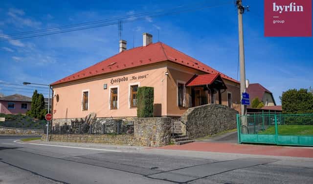 Pronájem restaurace 174 m², Malá strana, Opava – Komárov
