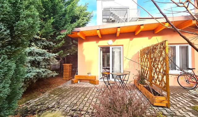 Pronájem bytu 2+kk 42 m², Šestákova, Brno, okres Brno-město