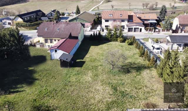 Prodej stavebního pozemku 1 300 m², Nučice, okres Praha-západ