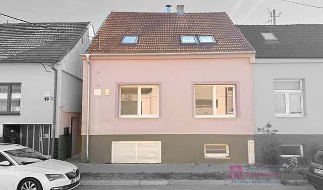 Prodej domu 188 m² s pozemkem 135 m², Jiráskova, Hodonín