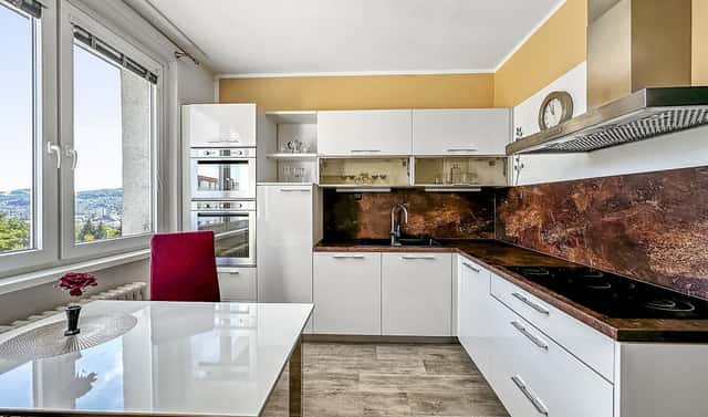 Pronájem bytu 2+1 63 m², Větrná, Zlín