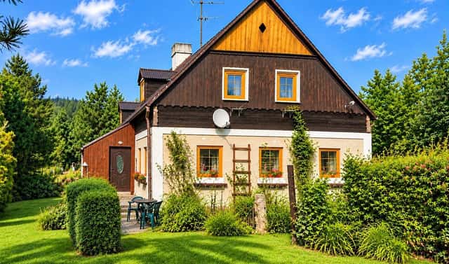 Prodej domu 220 m² s pozemkem 1 044 m², Okrouhlá, okres Česká Lípa