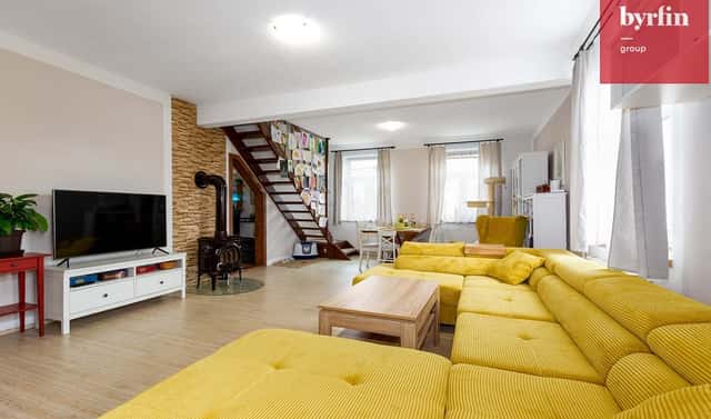 Prodej bytu 5+kk 117 m², Hlubčická, Krnov – Pod Bezručovým vrchem, okres Bruntál