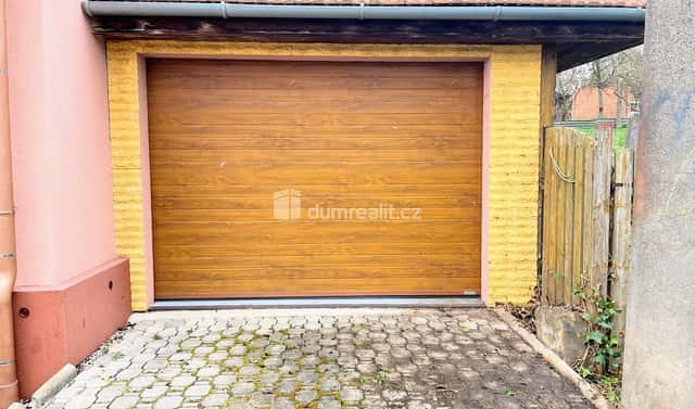 Pronájem garáže o výměře 25 m2 v Uherském Hradišti, Jižní, Uherské Hradiště – Mařatice
