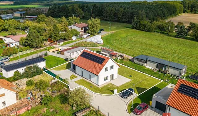 Prodej domu 165 m² s pozemkem 723 m², Lovčice, okres Hradec Králové