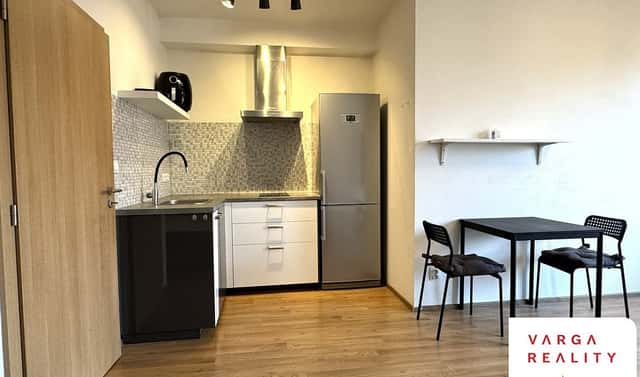 Pronájem bytu 1+kk 41 m², Bermanova, Praha 9 – Čakovice