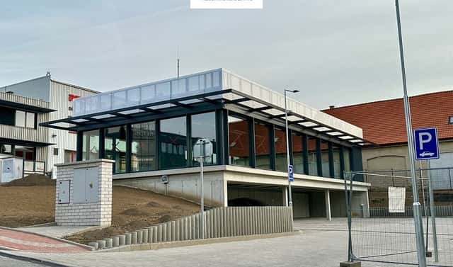 Pronájem obchodních prostor 227 m², Náchodská, Praha 9 – Horní Počernice