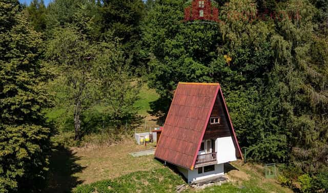 Prodej chaty/chalupy 57 m² s pozemkem 557 m², Rožnov pod Radhoštěm, okres Vsetín