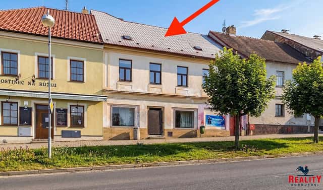 Prodej nájemního domu, činžáku 330 m², Husovo náměstí, Mladá Vožice, okres Tábor