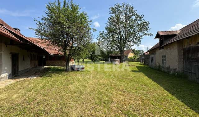 Prodej stavebního pozemku 4 430 m², Chotěšice, okres Nymburk