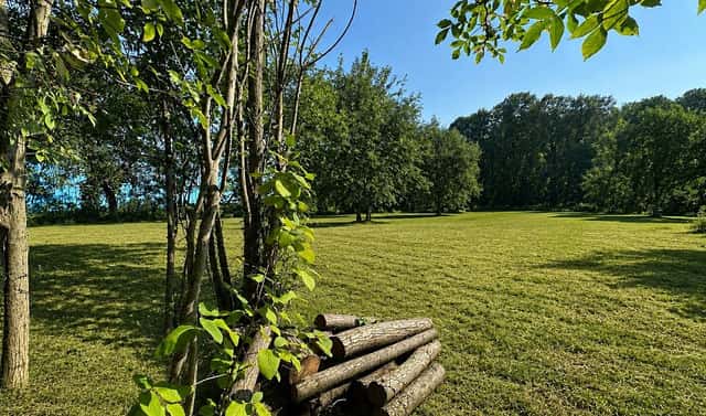 Prodej stavebního pozemku 2 600 m², Mikulovice, okres Jeseník