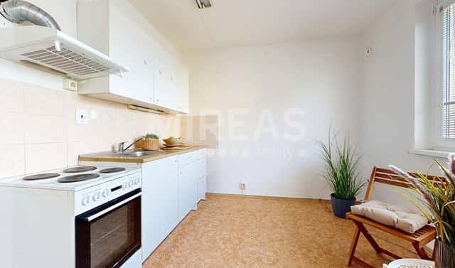 Prodej bytu 3+1 65 m², Průběžná, Milovice – Mladá, okres Nymburk
