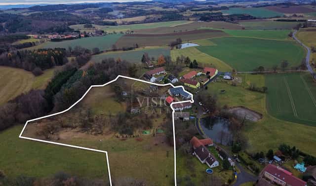 Prodej stavebního pozemku 18 829 m², Heřmaničky – Křenovičky, okres Benešov