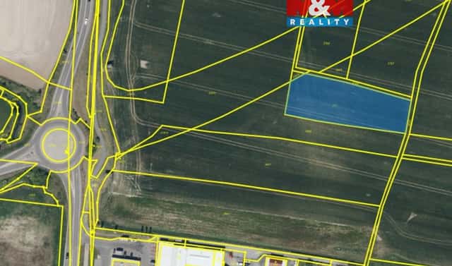 Prodej pole 722 m², Pardubice – Dražkovice