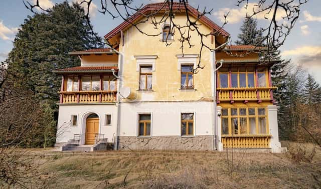 Prodej domu 330 m² s pozemkem 4 380 m², Ve vilách, Senohraby, okres Praha-východ