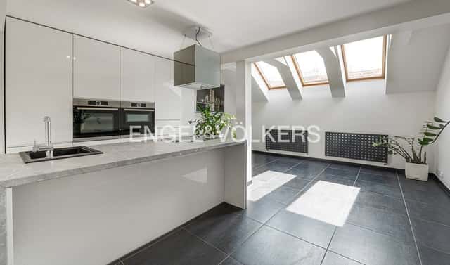 Pronájem bytu 2+kk 57 m², Na bělidle, Praha 5 – Smíchov