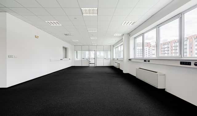 Pronájem kanceláře 257 m², Veselská, Praha 9 – Letňany
