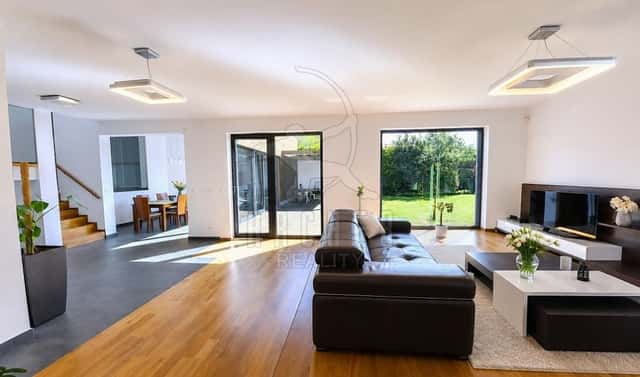 Prodej domu 301 m² s pozemkem 1 000 m², Mileny Hážové, Mladá Boleslav – Mladá Boleslav III