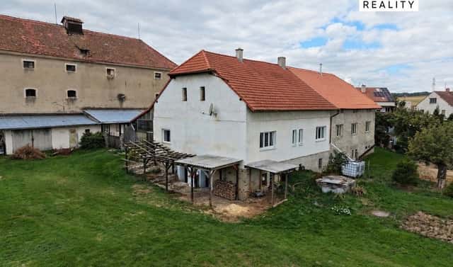 Prodej domu 250 m² s pozemkem 1 700 m², Višňové, okres Znojmo