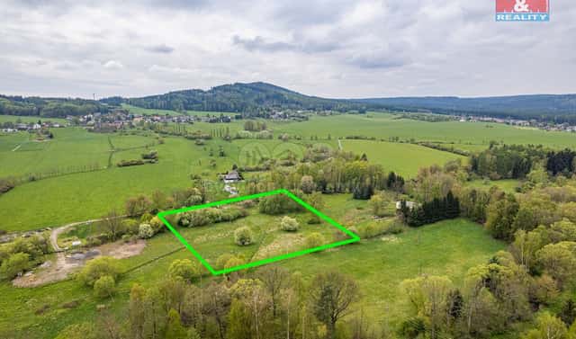 Prodej pozemku 8 713 m², Obecnice – Oseč, okres Příbram