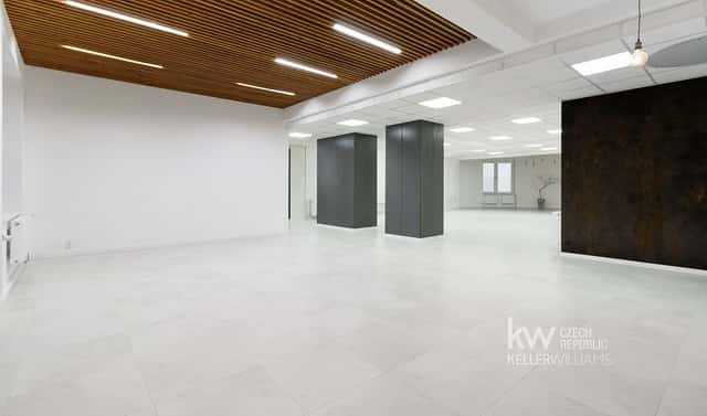 Pronájem komerčního objektu (jiného typu) 1 073 m², Berlínská, Tábor