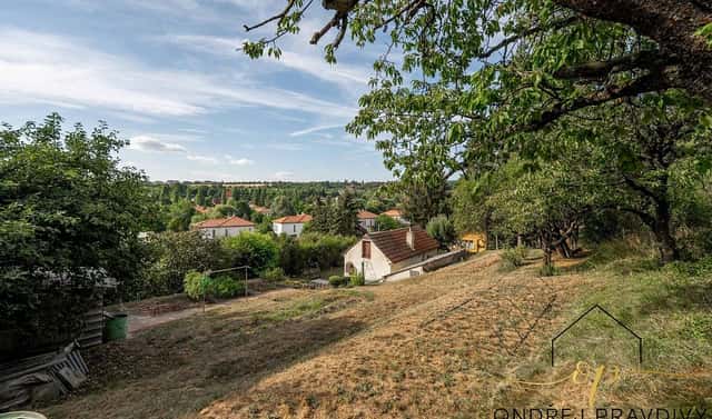 Prodej stavebního pozemku 1 601 m², K Cihelně, Statenice – Černý Vůl, okres Praha-západ