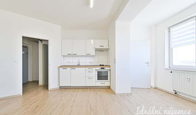 Pronájem bytu 2+kk 40 m², Langrova, Brno – Slatina, okres Brno-město