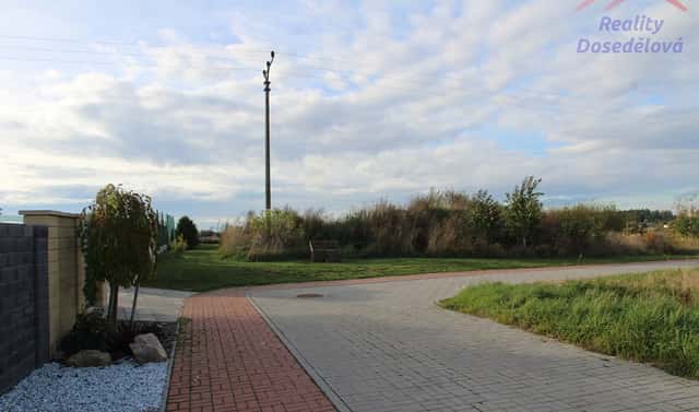 Prodej stavebního pozemku 812 m², Pampelišková, Mukařov – Srbín, okres Praha-východ