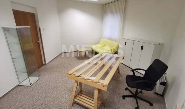Pronájem kanceláře 23 m², Dukelská, Lysá nad Labem – Litol, okres Nymburk