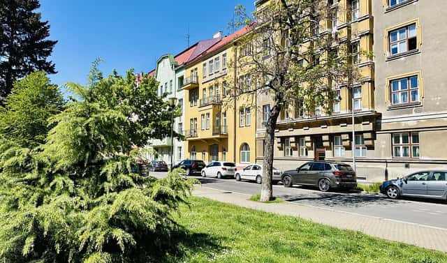 Prodej nájemního domu, činžáku 1 100 m², náměstí Čs. legií, Pardubice – Zelené Předměstí