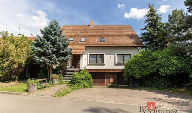 Prodej domu 402 m² s pozemkem 932 m², U Pošty, Hodonice, okres Znojmo