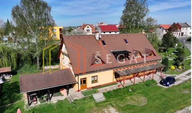 Prodej domu 387 m² s pozemkem 1 349 m², Morkovice-Slížany – Slížany, okres Kroměříž