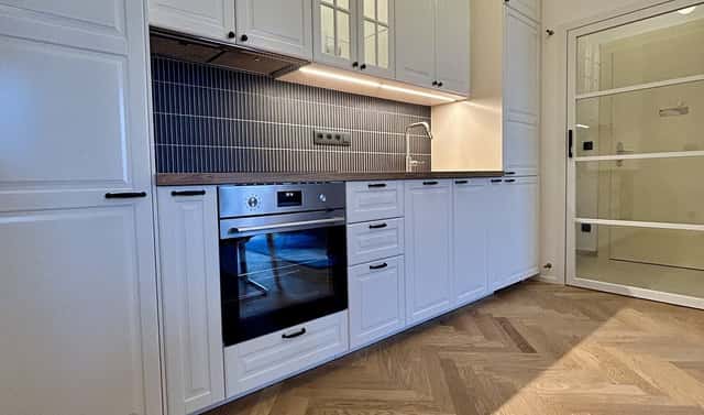 Pronájem bytu 2+kk 55 m², Ukrajinská, Praha 10 – Vršovice