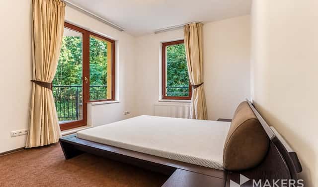 Pronájem bytu 3+1 82 m², Lovčenská, Praha 5 – Košíře