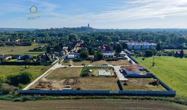 Prodej stavebního pozemku 1 153 m², Hořín – Brozánky, okres Mělník