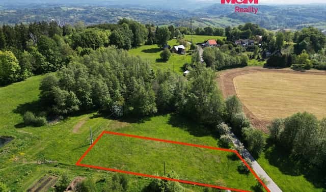 Prodej stavebního pozemku 2 000 m², Slaná – Hořensko, okres Semily
