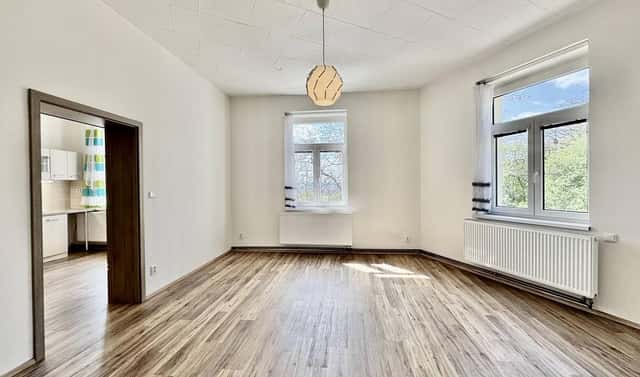 Pronájem bytu 1+1 55 m², Na rozhraní, Praha 9 – Prosek