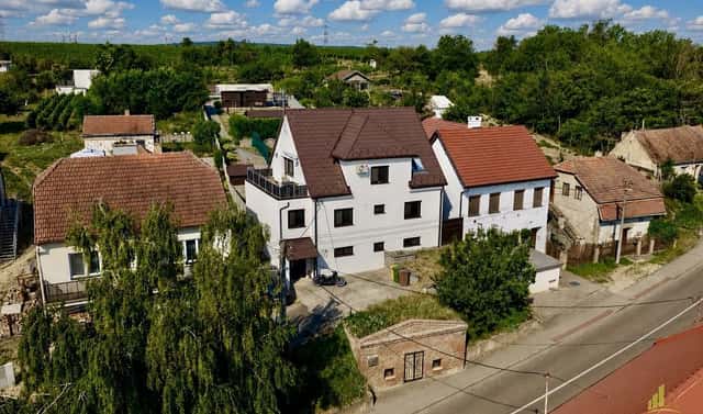 Prodej domu 281 m² s pozemkem 1 165 m², Bulhary, okres Břeclav