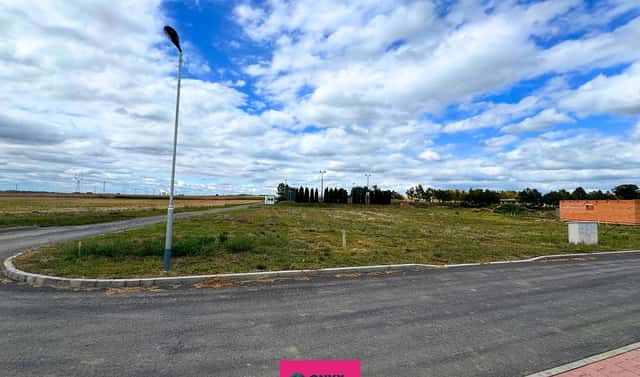 Prodej stavebního pozemku 1 001 m², Jamolice, okres Znojmo