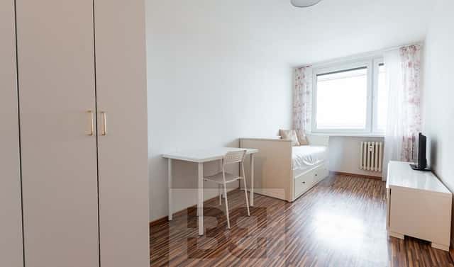 Pronájem bytu 1+1 20 m², Milánská, Praha 10 – Horní Měcholupy