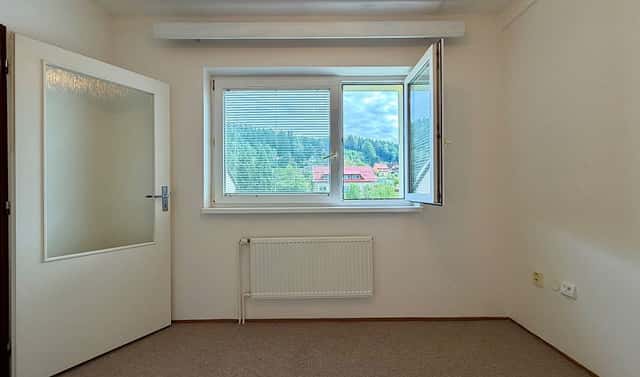 Pronájem bytu 1+1 30 m², Rožnov pod Radhoštěm, okres Vsetín